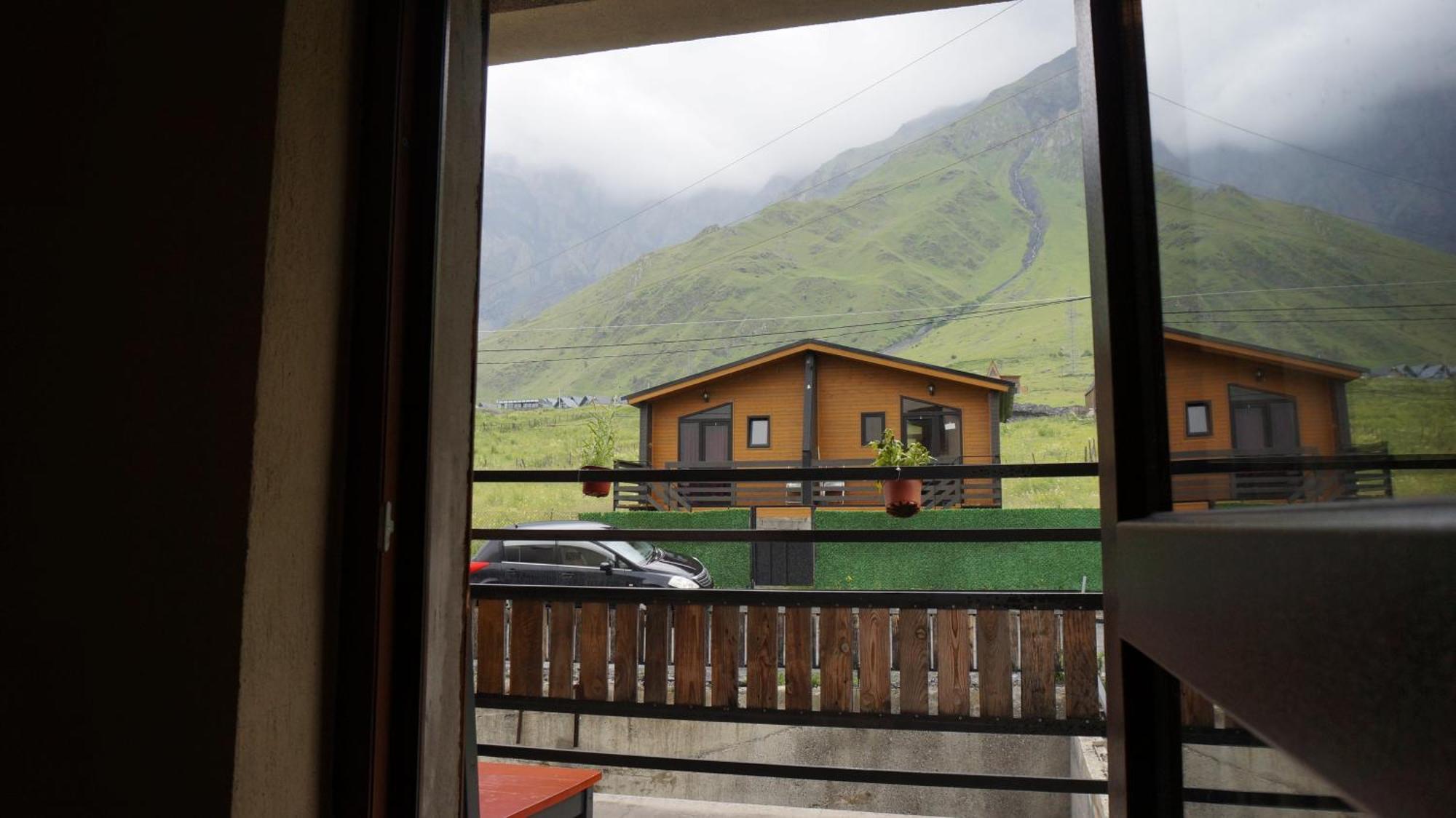 Arte In Kazbegi Hotel Exterior foto