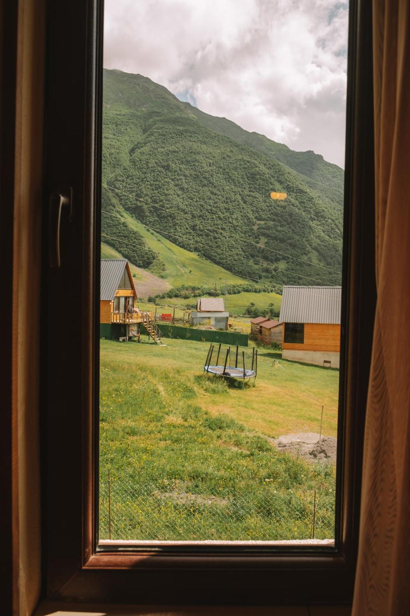 Arte In Kazbegi Hotel Exterior foto
