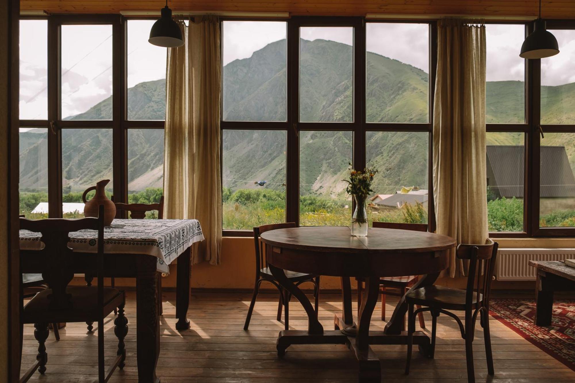 Arte In Kazbegi Hotel Exterior foto