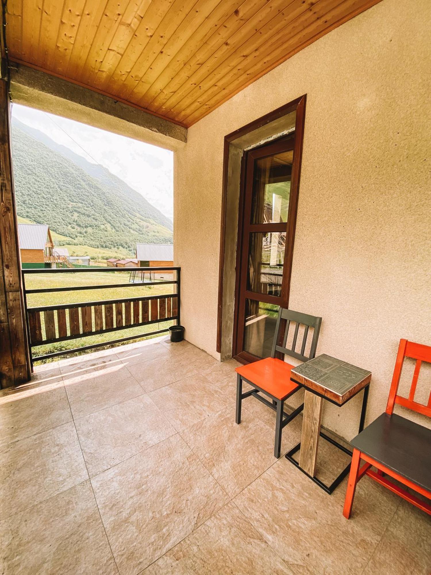 Arte In Kazbegi Hotel Exterior foto